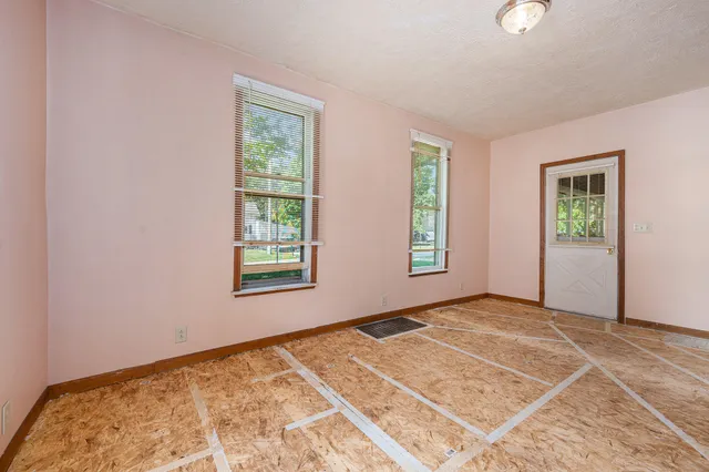 $129,000 | 313 South Brown Street, Paw Paw, MI 49079