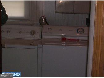 306 Deerfield Road Newark, DE 19713 - Photo 6 of 11 Laundry Room