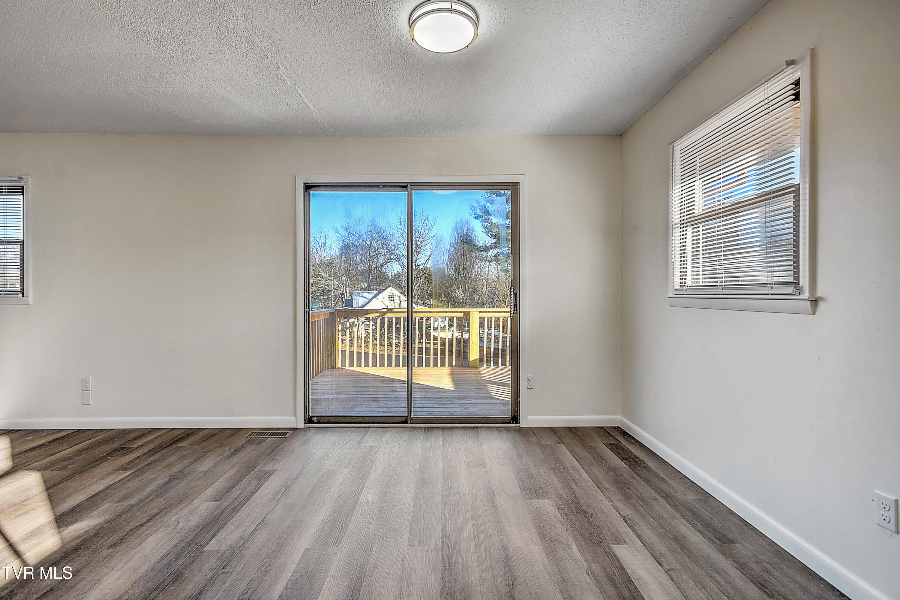 535 Debusk Road Greeneville, TN 37743 - Photo 15 of 40 535 Debusk CP-16