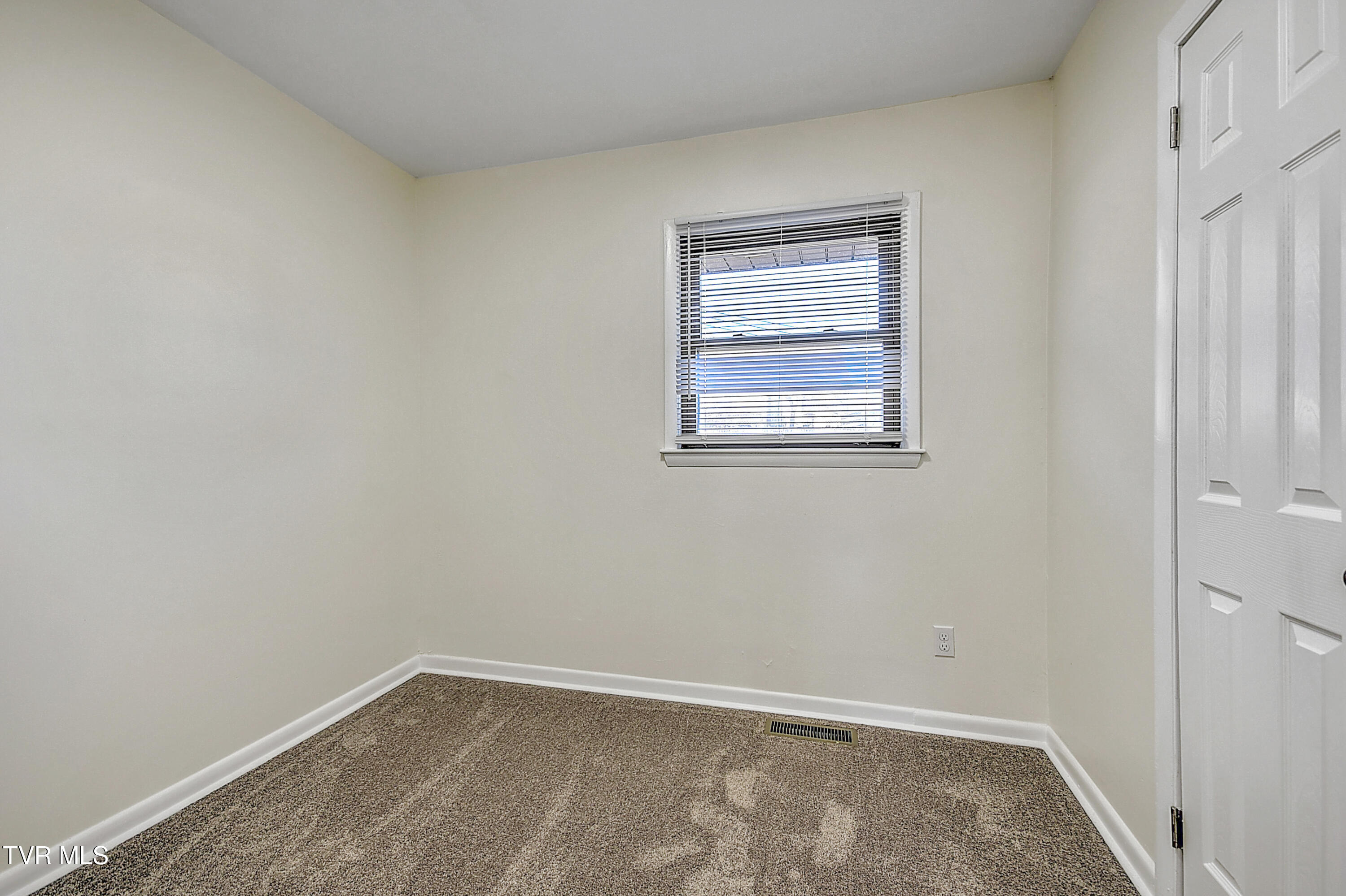 535 Debusk Road Greeneville, TN 37743 - Photo 18 of 40 535 Debusk CP-19