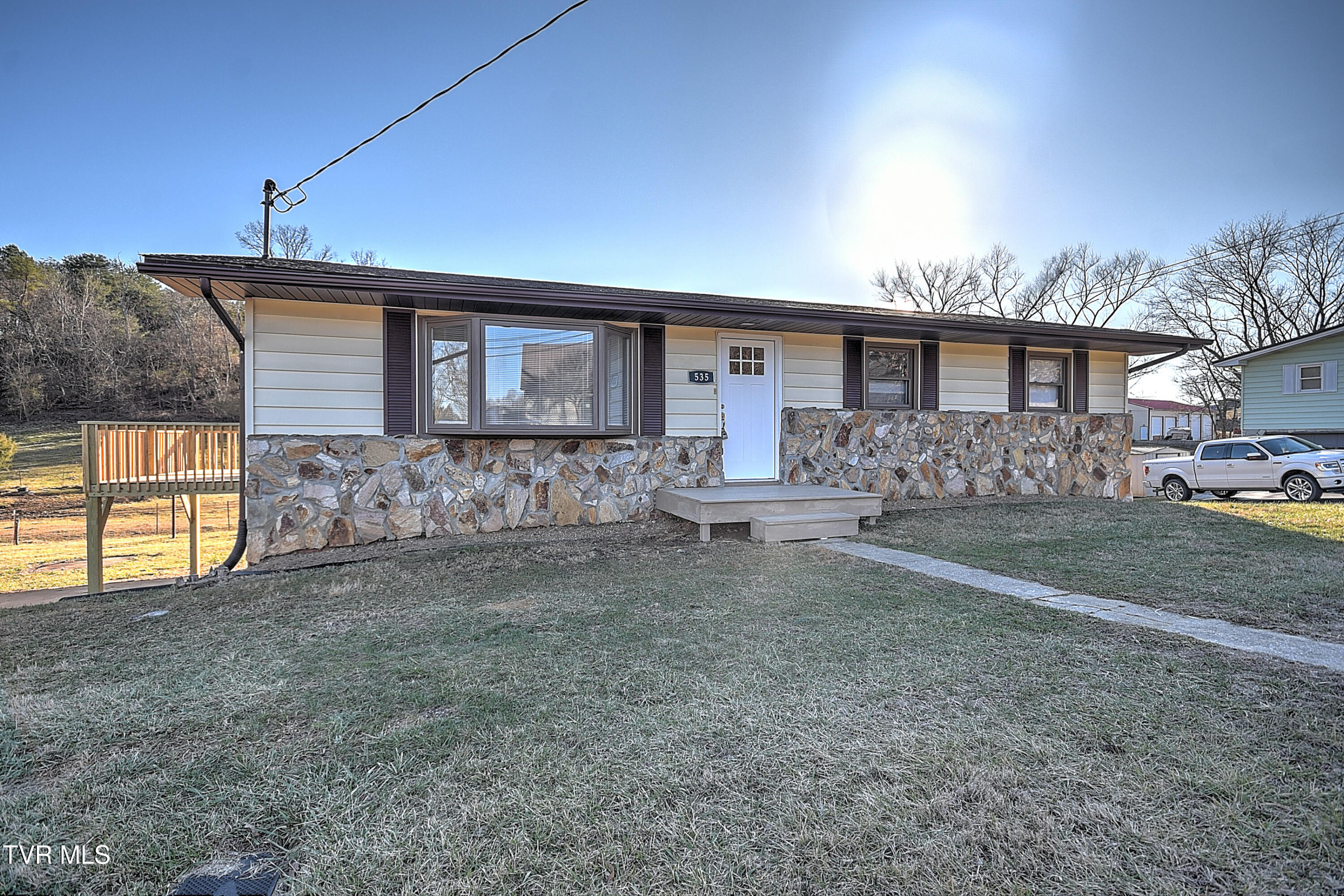 535 Debusk Road Greeneville, TN 37743 - Photo 2 of 40 535 DeBusk CP-4