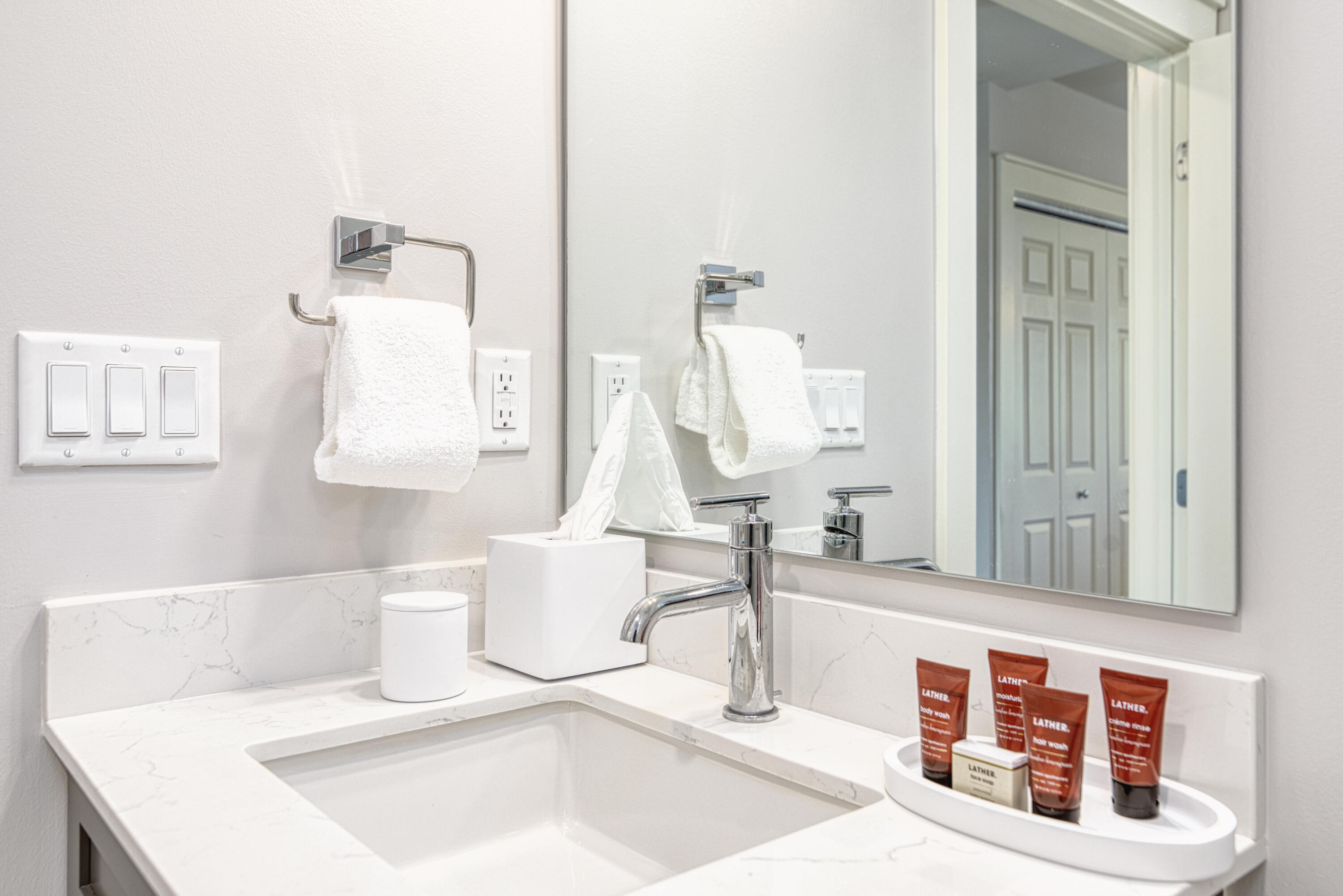 9000 Heron Walk Drive, Unit 3104 Miramar Beach, FL 32550 - Photo 37 of 45 a living room with furniture and wooden floor