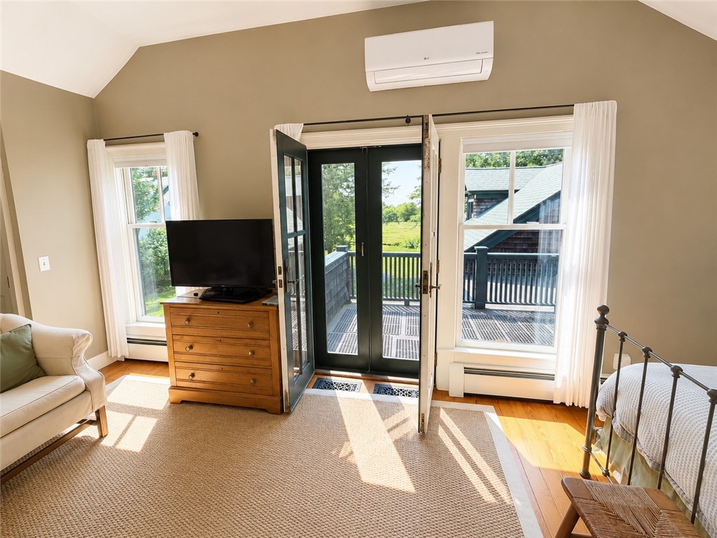 41 Calvert Place Jamestown, RI 02835 - Photo 13 of 23