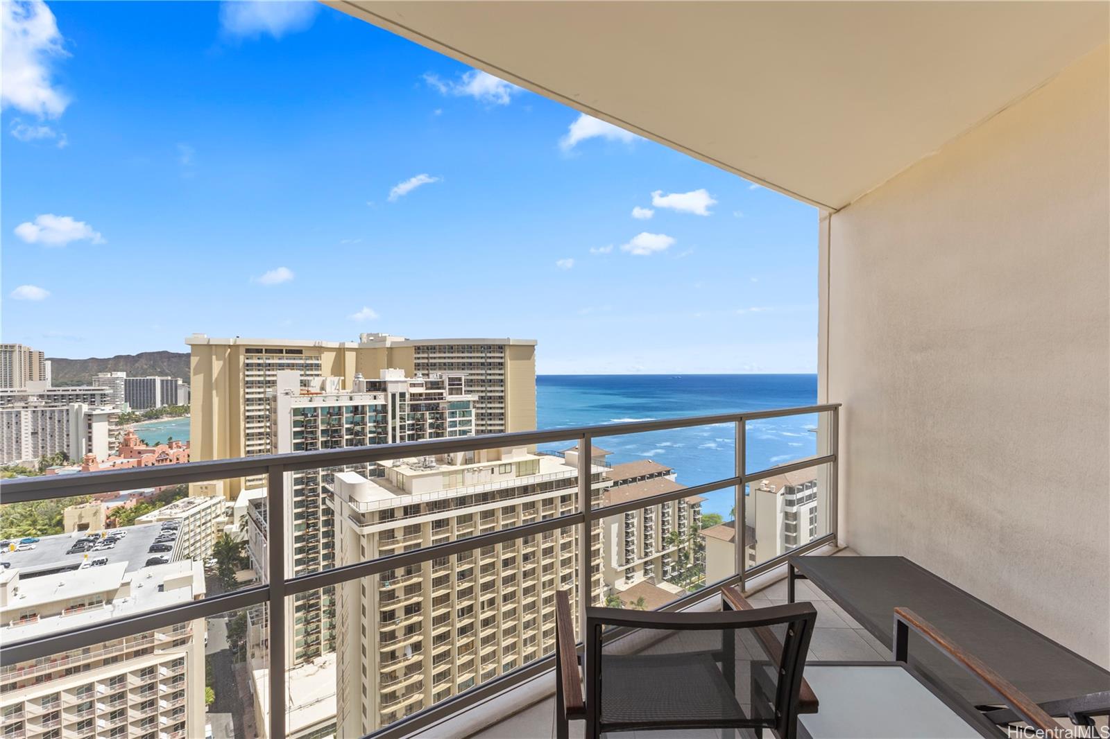 223 Saratoga Road, Unit 2706 Honolulu, HI 96815 - Photo 14 of 25