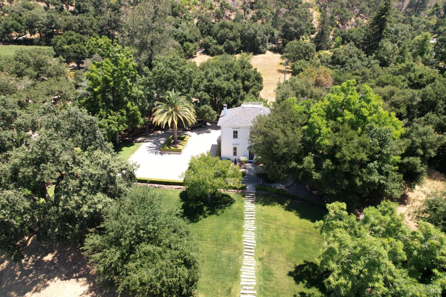 751 Crystal Springs Road St. Helena, CA 94574 - Photo 15 of 25 a picture of flowers