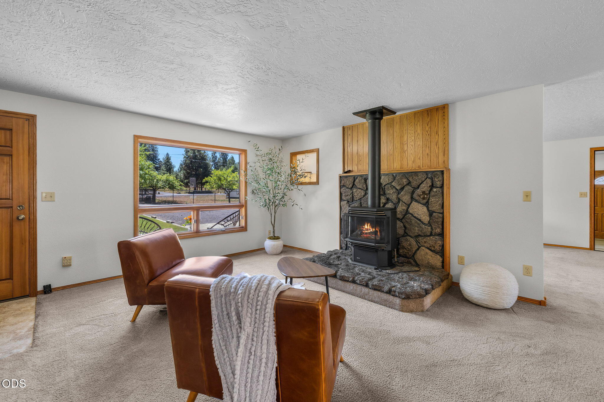 19572 Apache Road Bend, OR 97702 - Photo 9 of 71