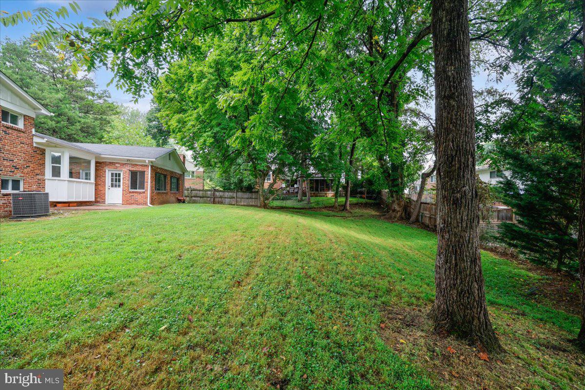 9215 Bardon Road Bethesda, MD 20814 - Photo 9 of 13 Gallery Image 9