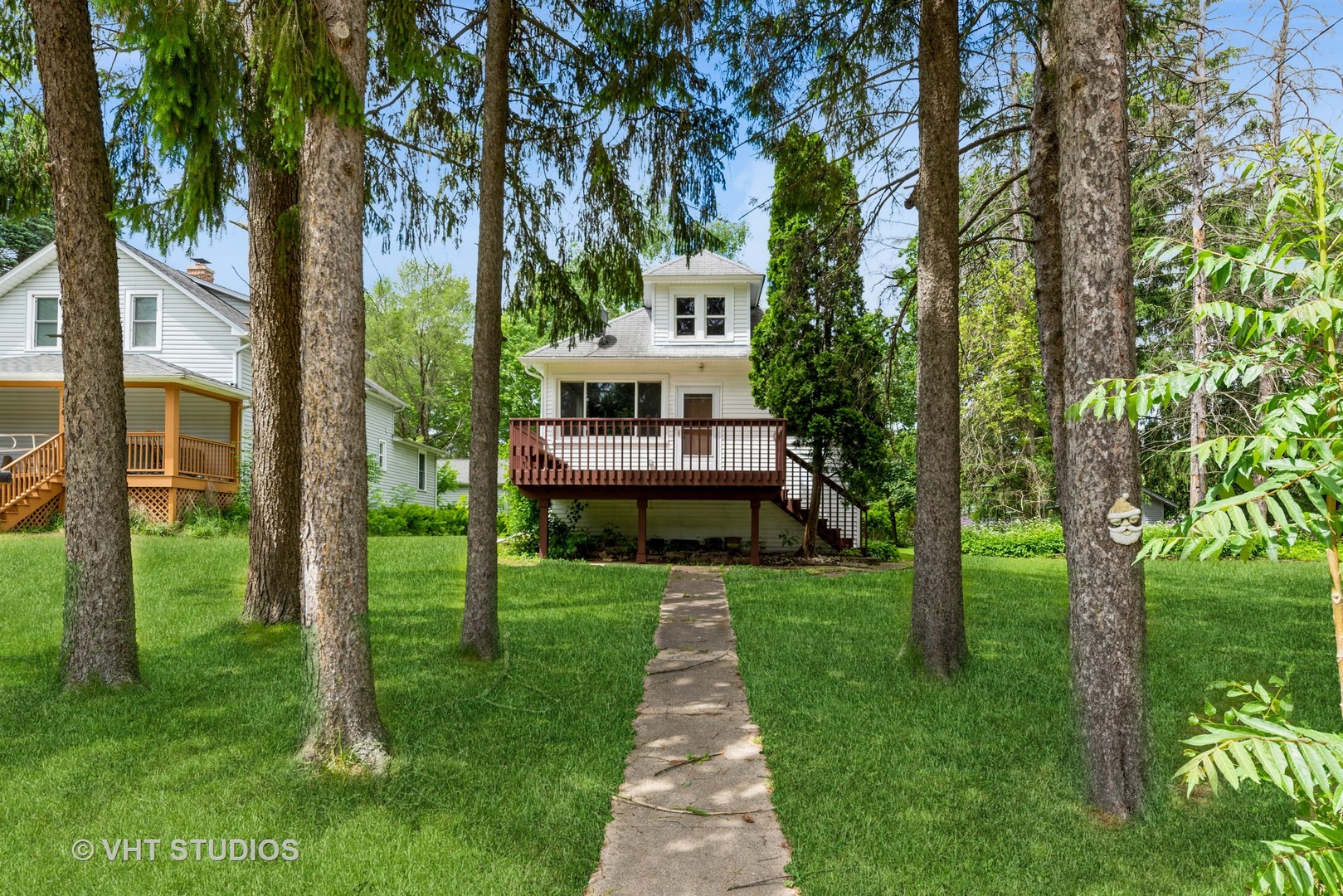 110 Harding Avenue Fox River Grove, IL 60021 - Photo 1 of 17 Gallery Image 1