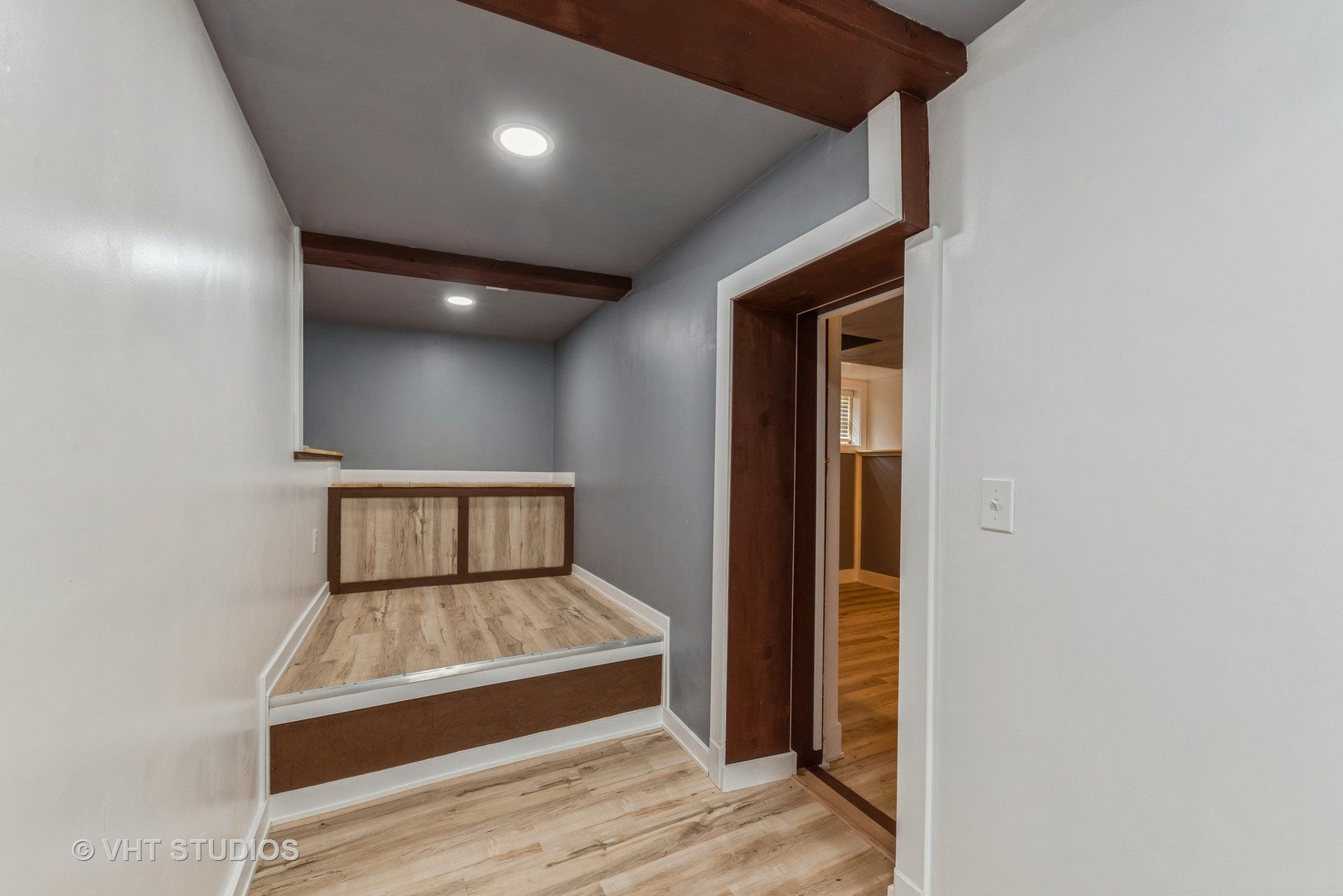 110 Harding Avenue Fox River Grove, IL 60021 - Photo 14 of 17 Gallery Image 14