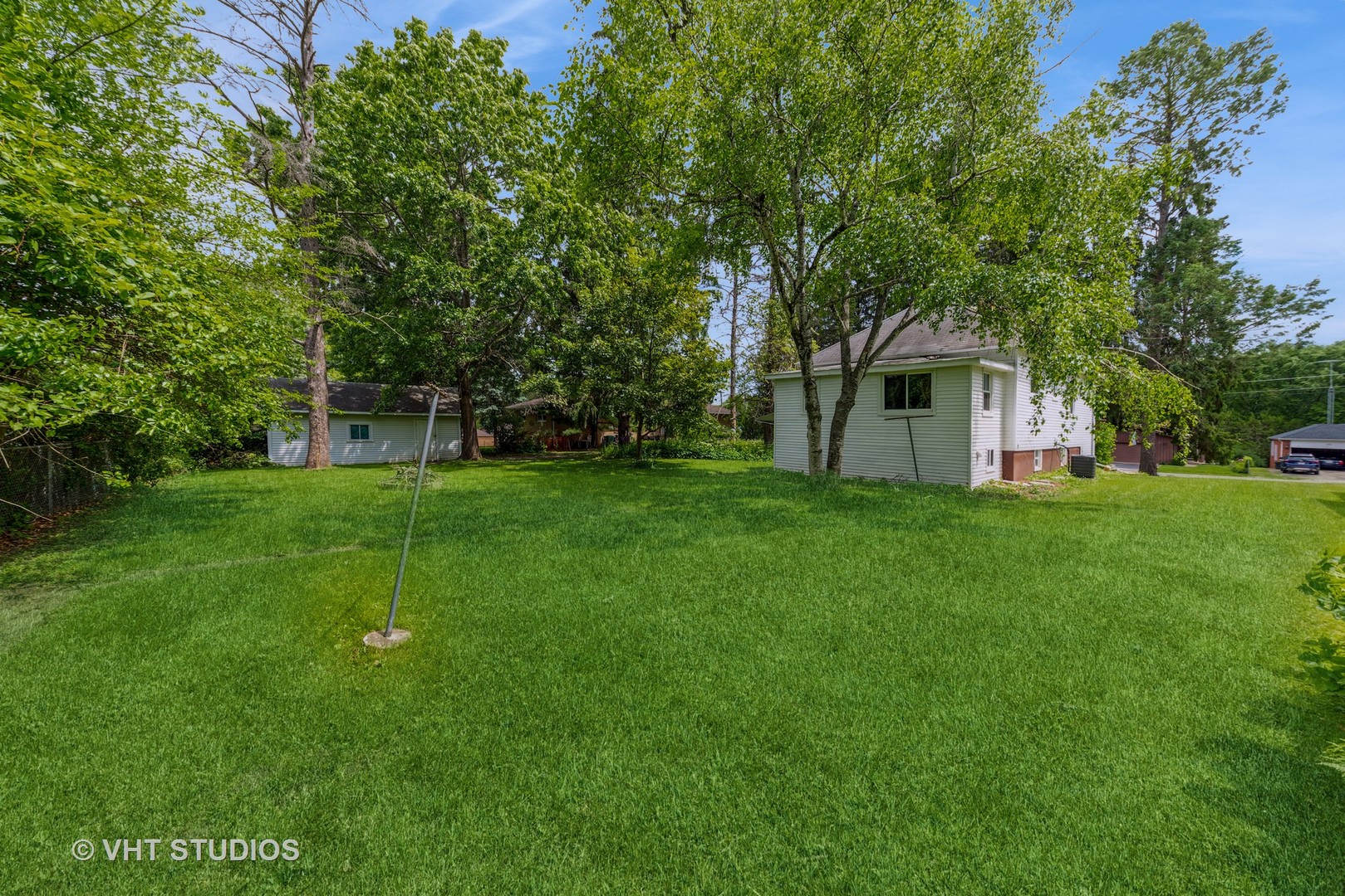 110 Harding Avenue Fox River Grove, IL 60021 - Photo 16 of 17 Gallery Image 16