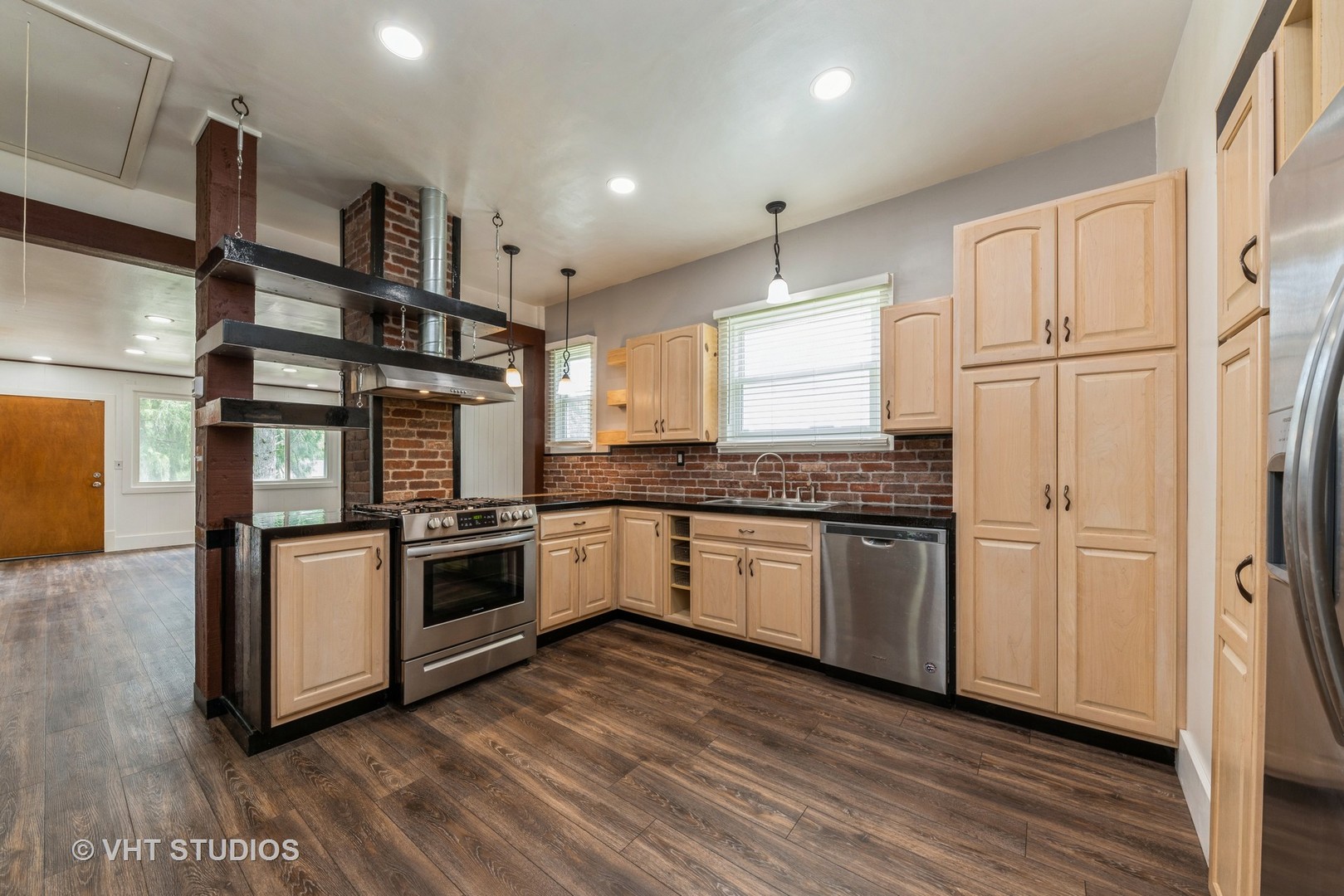 110 Harding Avenue Fox River Grove, IL 60021 - Photo 4 of 17 Gallery Image 4