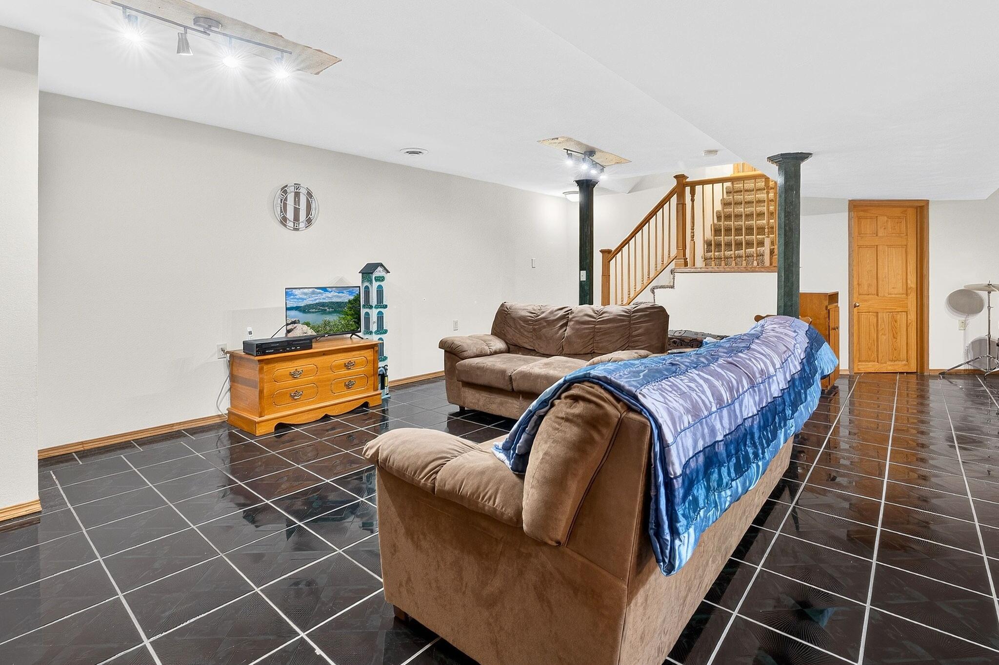 804 Fieldstone Way Watertown, WI 53094 - Photo 22 of 32 Rec Room