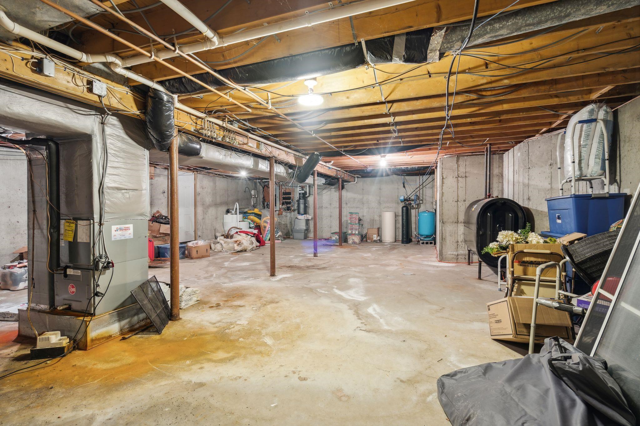 97 North Lowell Road Windham, NH 03087 - Photo 14 of 28