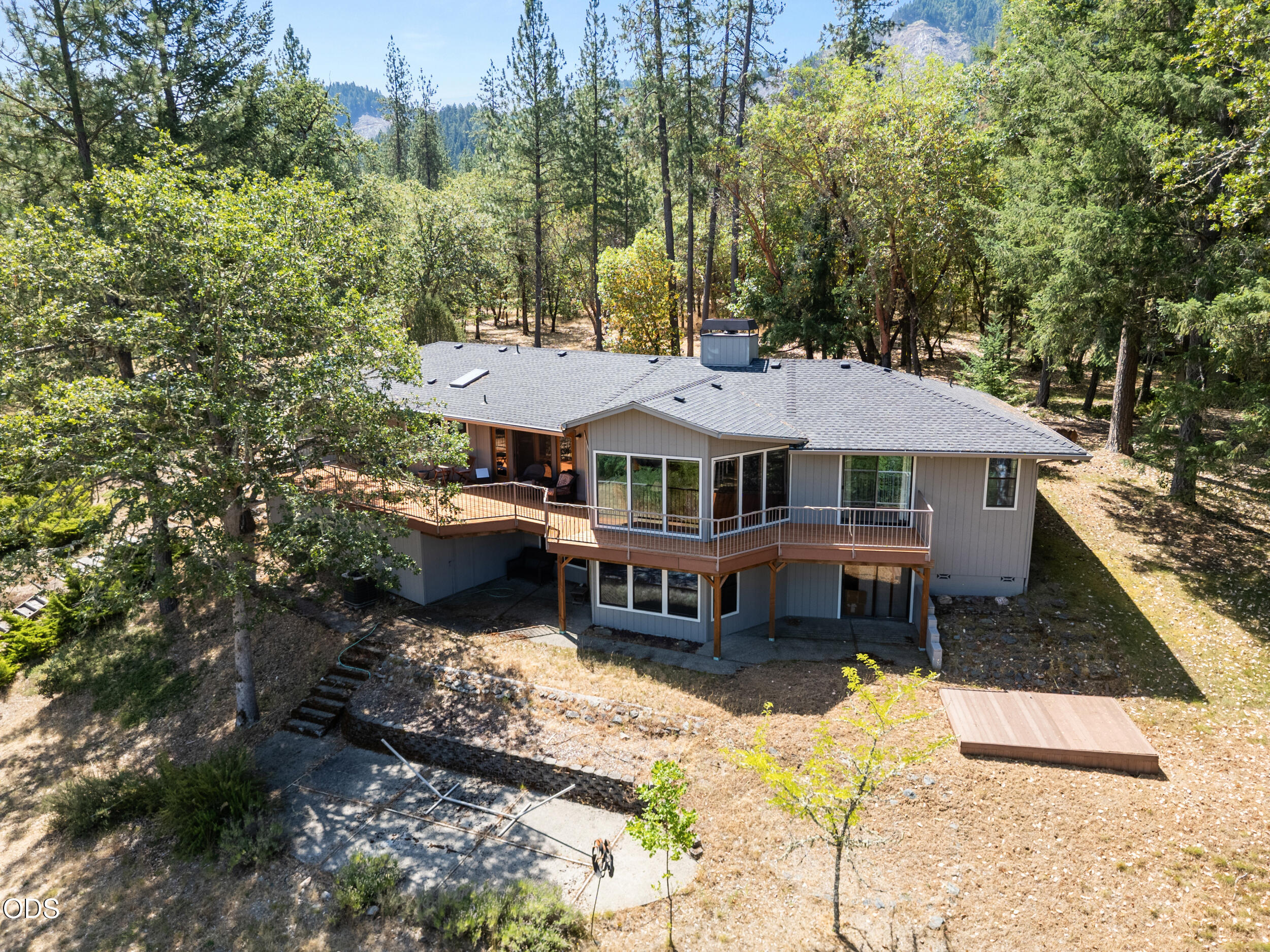 11178 East Evans Creek Road Rogue River, OR 97537 - Photo 46 of 62