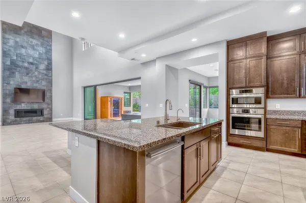 $1,850,000 | 43 Garibaldi Way, Henderson, NV 89011