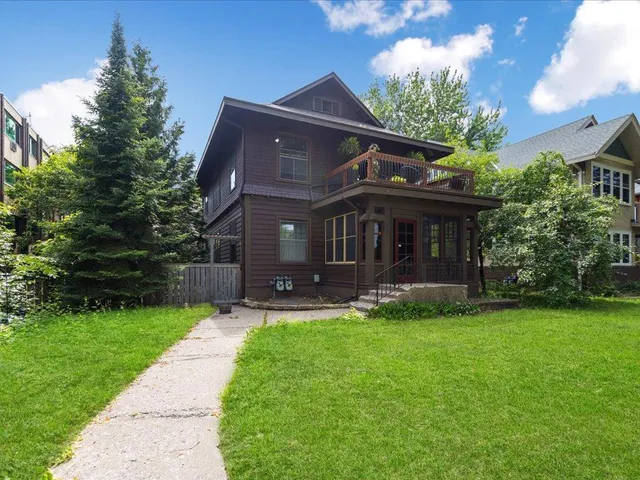 $580,000 | 928 Franklin Terrace, Minneapolis, MN 55406