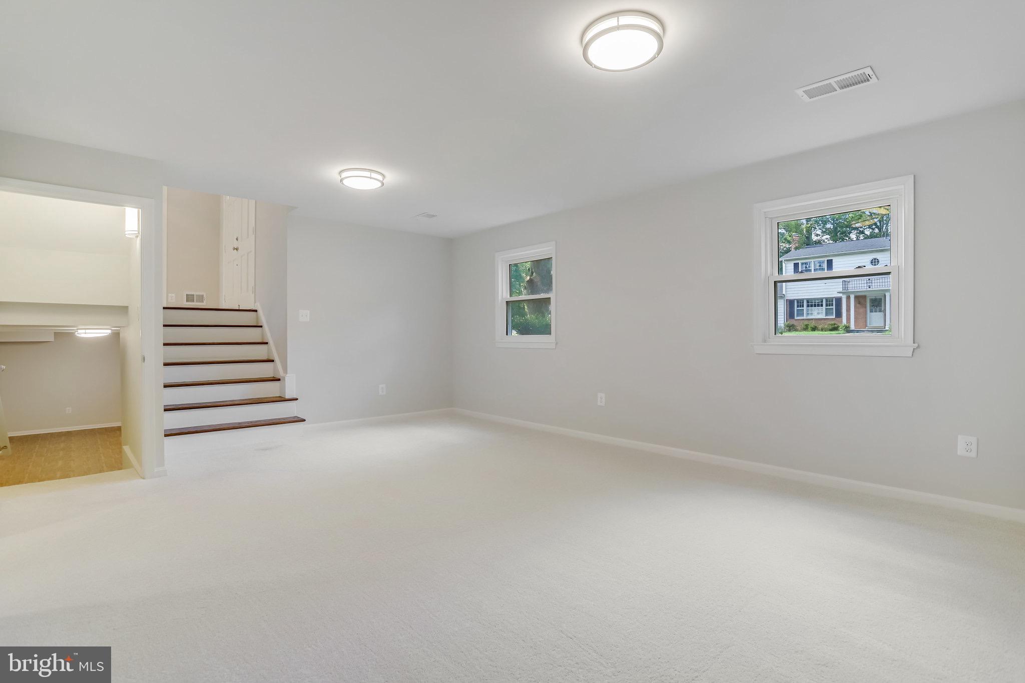 8810 Side Saddle Road Springfield, VA 22152 - Photo 33 of 74