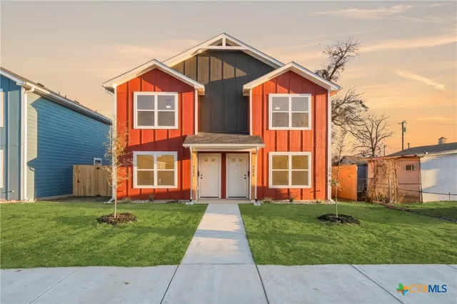 $375,000 | 909 Martin Luther King Jr Drive, Unit A & B, Temple, TX 76504