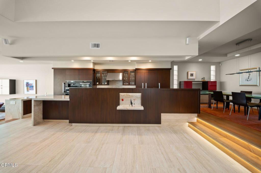827 Mandalay Beach Road Oxnard, CA 93035 - Photo 7 of 50