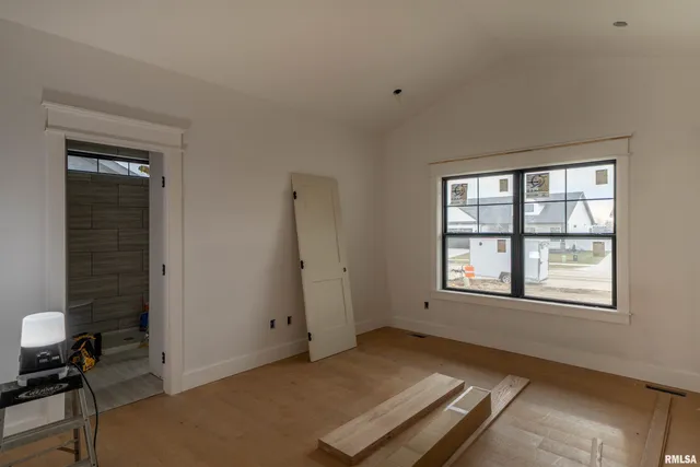 $459,000 | 1319 West Hillcrest Drive, Chillicothe, IL 61523