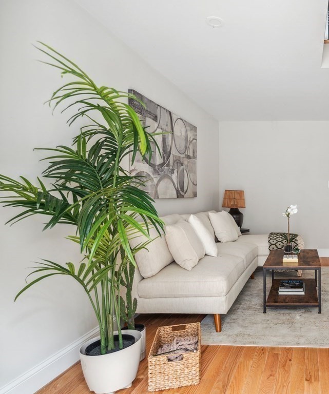 9-13 Sutherland Road, Unit 1 Arlington, MA 02476 - Photo 11 of 22