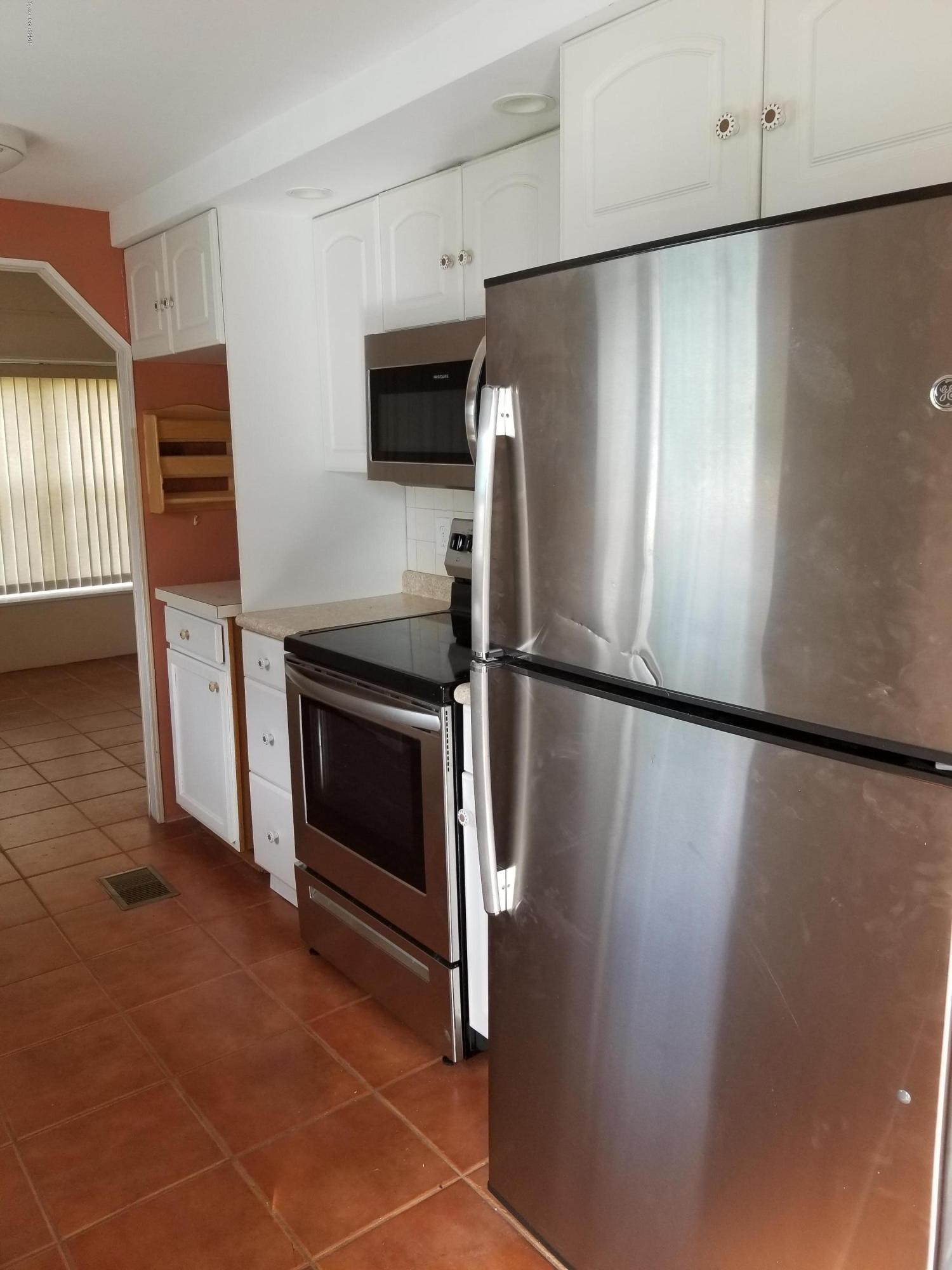 2506 Amberly Road Northeast Palm Bay, FL 32905 - Photo 14 of 14 Kitchen