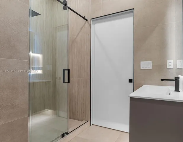 $1,599,000 | 2823 Southwest 23rd Terrace, Unit 2823, Miami, FL 33145