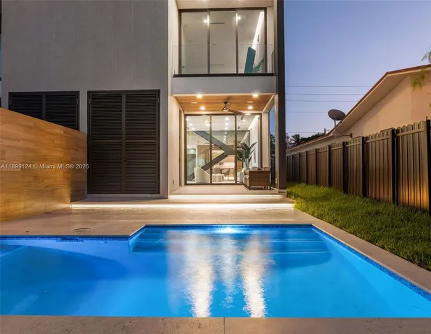 $1,599,000 | 2823 Southwest 23rd Terrace, Unit 2823, Miami, FL 33145