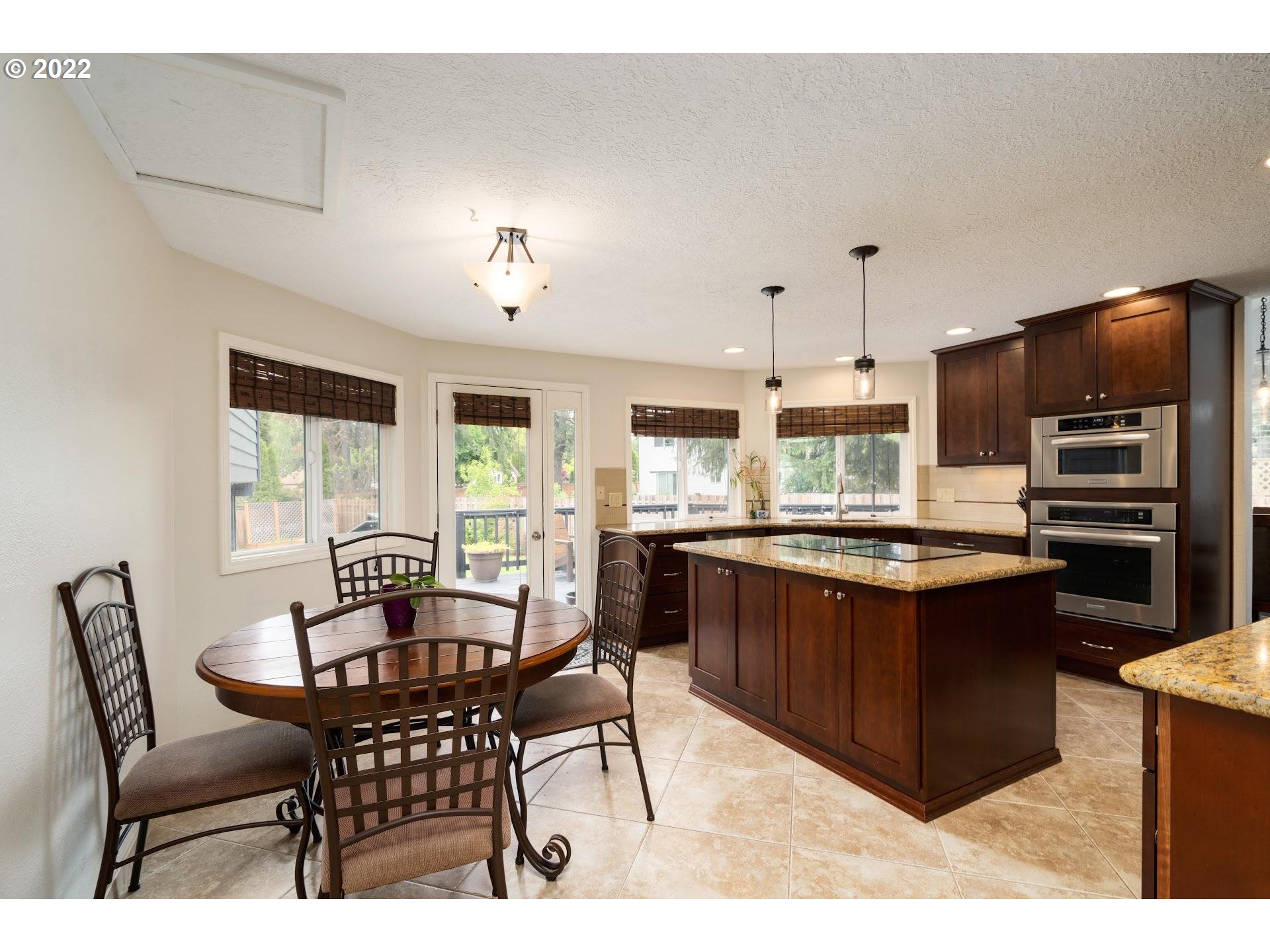 7580 Southwest Erica Place Beaverton, OR 97008 - Photo 11 of 32 Kitchen