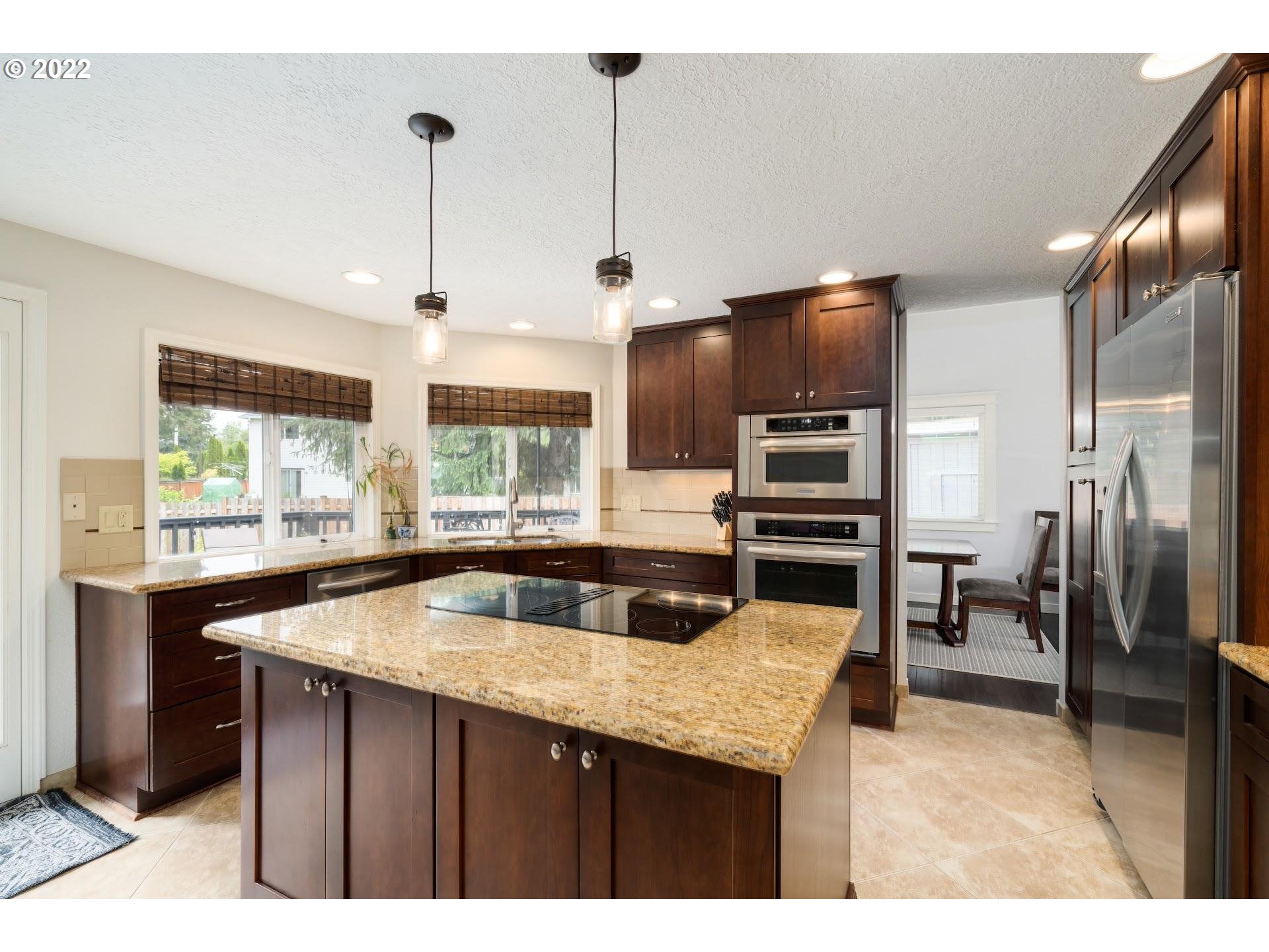 7580 Southwest Erica Place Beaverton, OR 97008 - Photo 9 of 32 Kitchen
