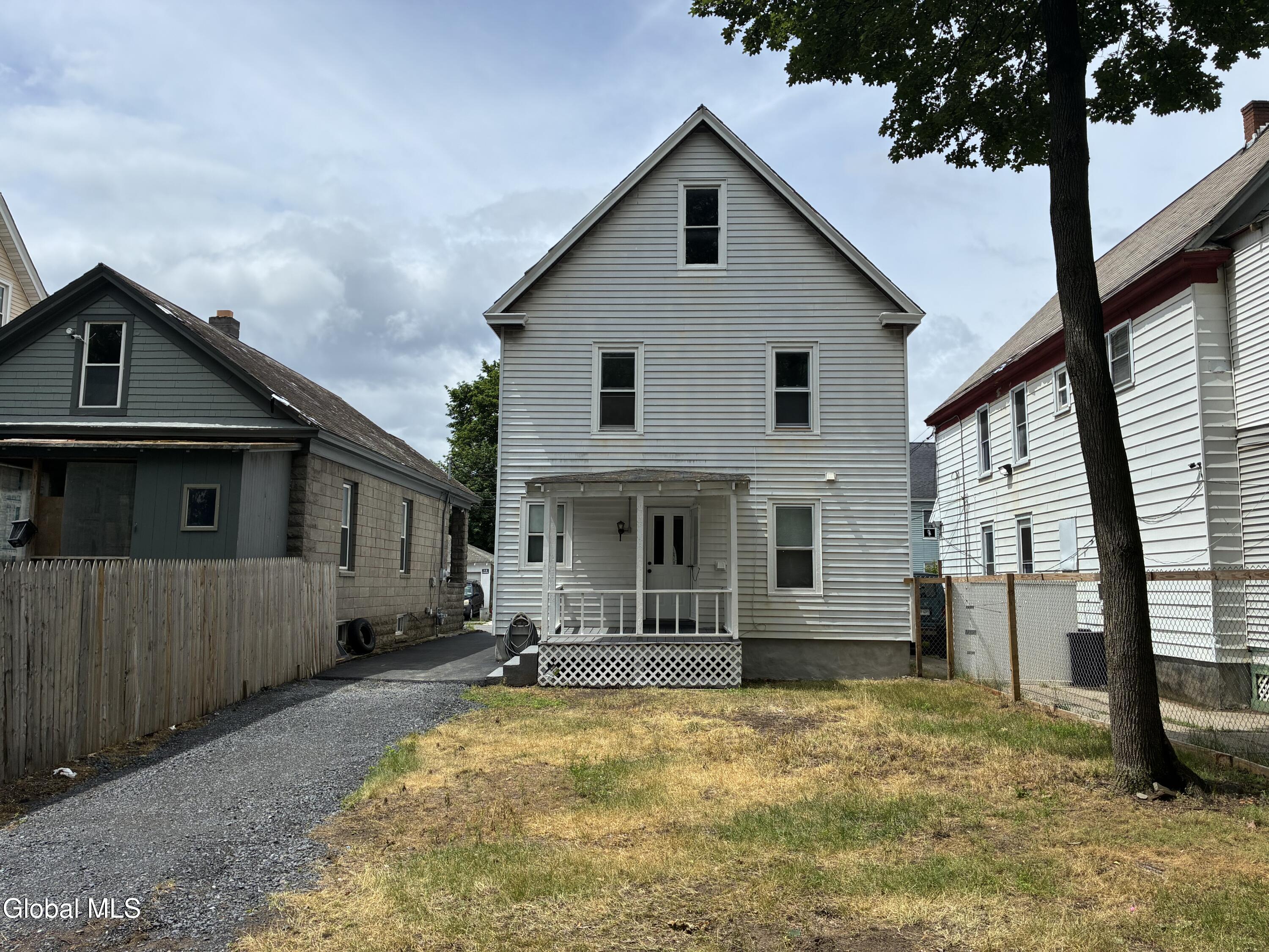 963 Maple Avenue Schenectady, NY 12307 - Photo 5 of 40 IMG_7842 (1)