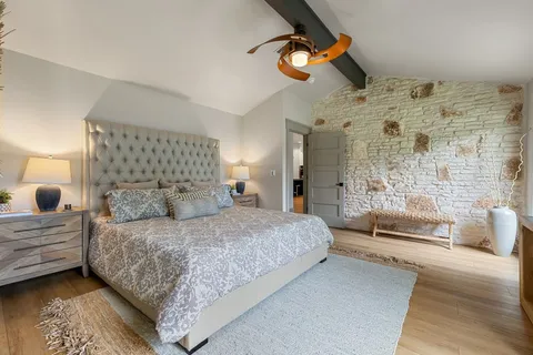 $1,225,000 | 9207 Claxton Drive, Austin, TX 78736