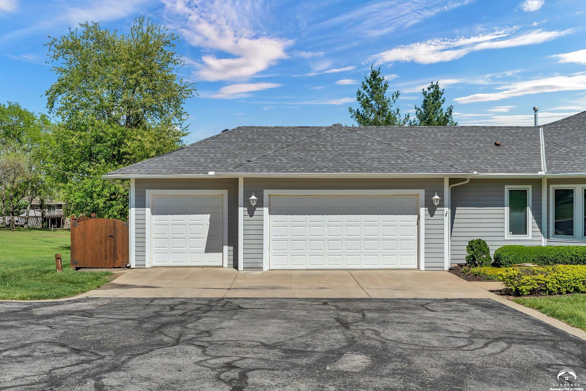 928 East 1279th Road Lawrence, KS 66047 - Photo 24 of 81