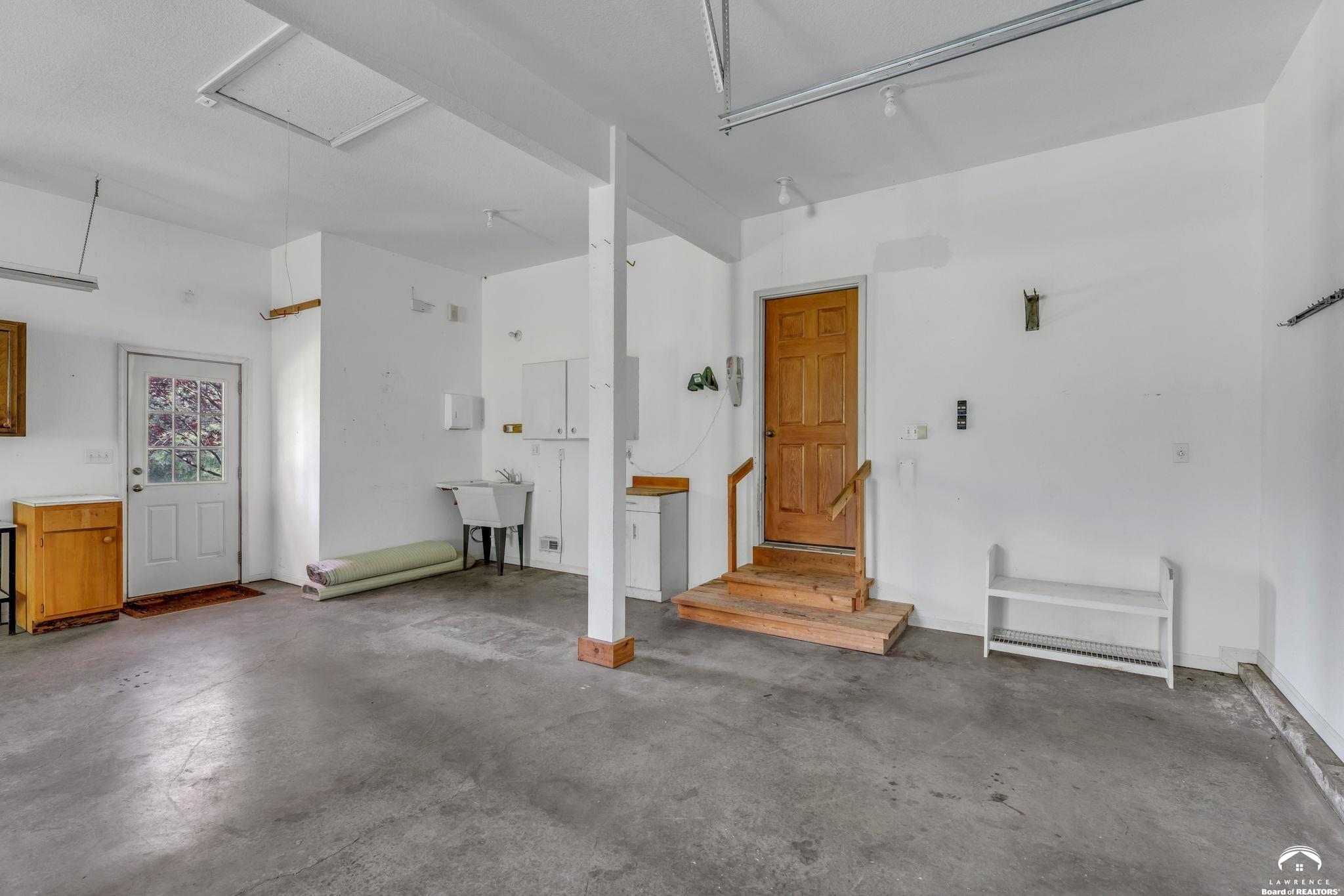 928 East 1279th Road Lawrence, KS 66047 - Photo 60 of 81