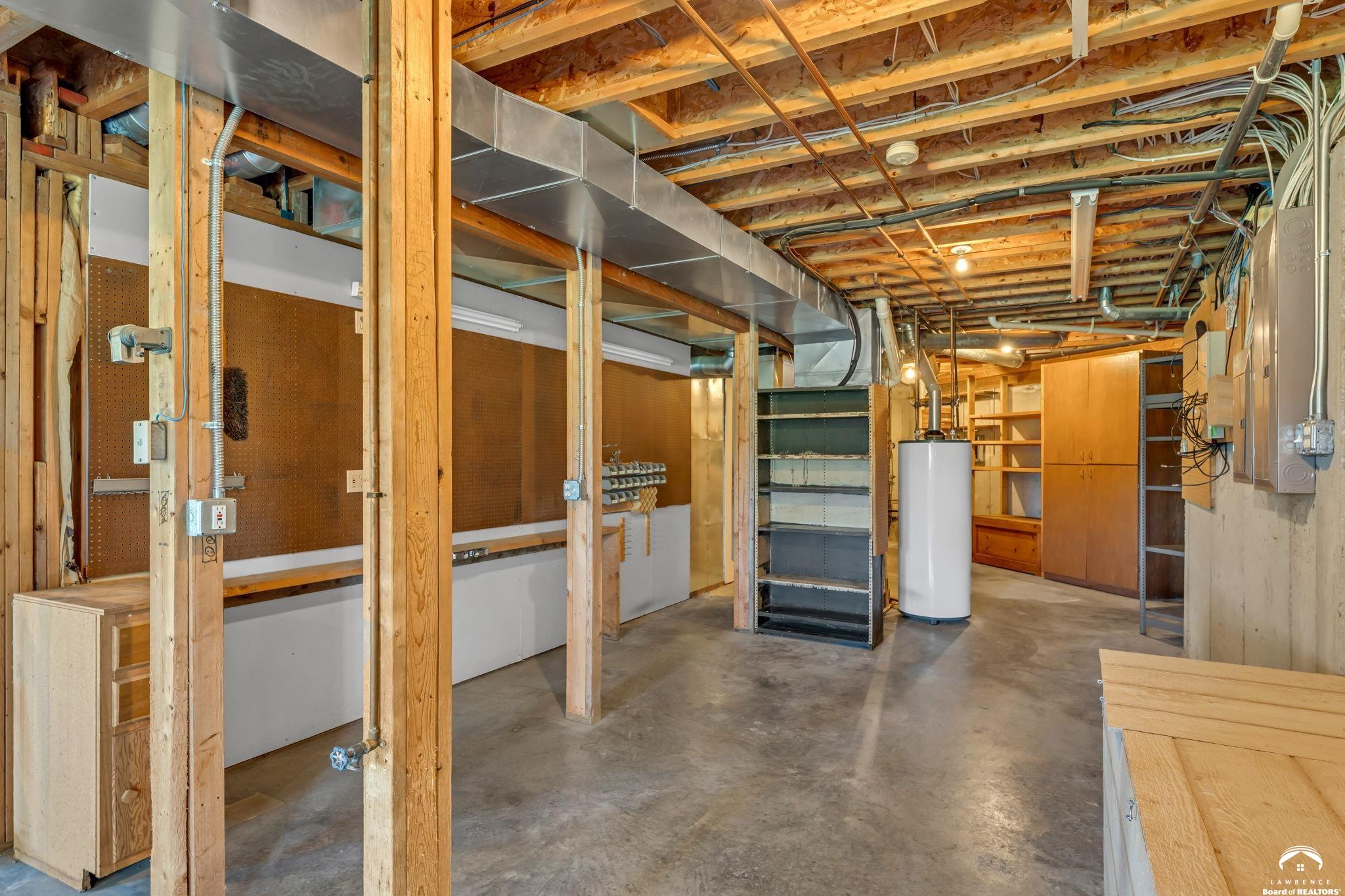 928 East 1279th Road Lawrence, KS 66047 - Photo 71 of 81