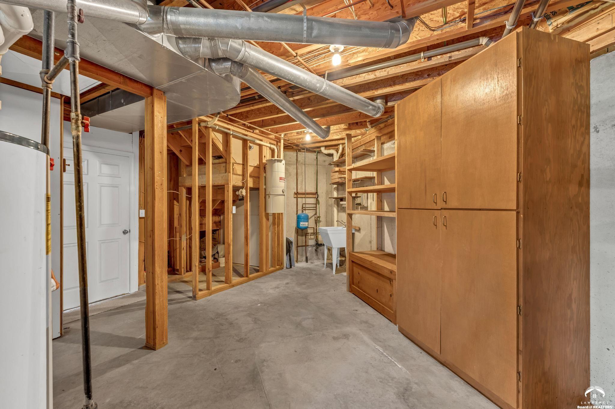 928 East 1279th Road Lawrence, KS 66047 - Photo 72 of 81