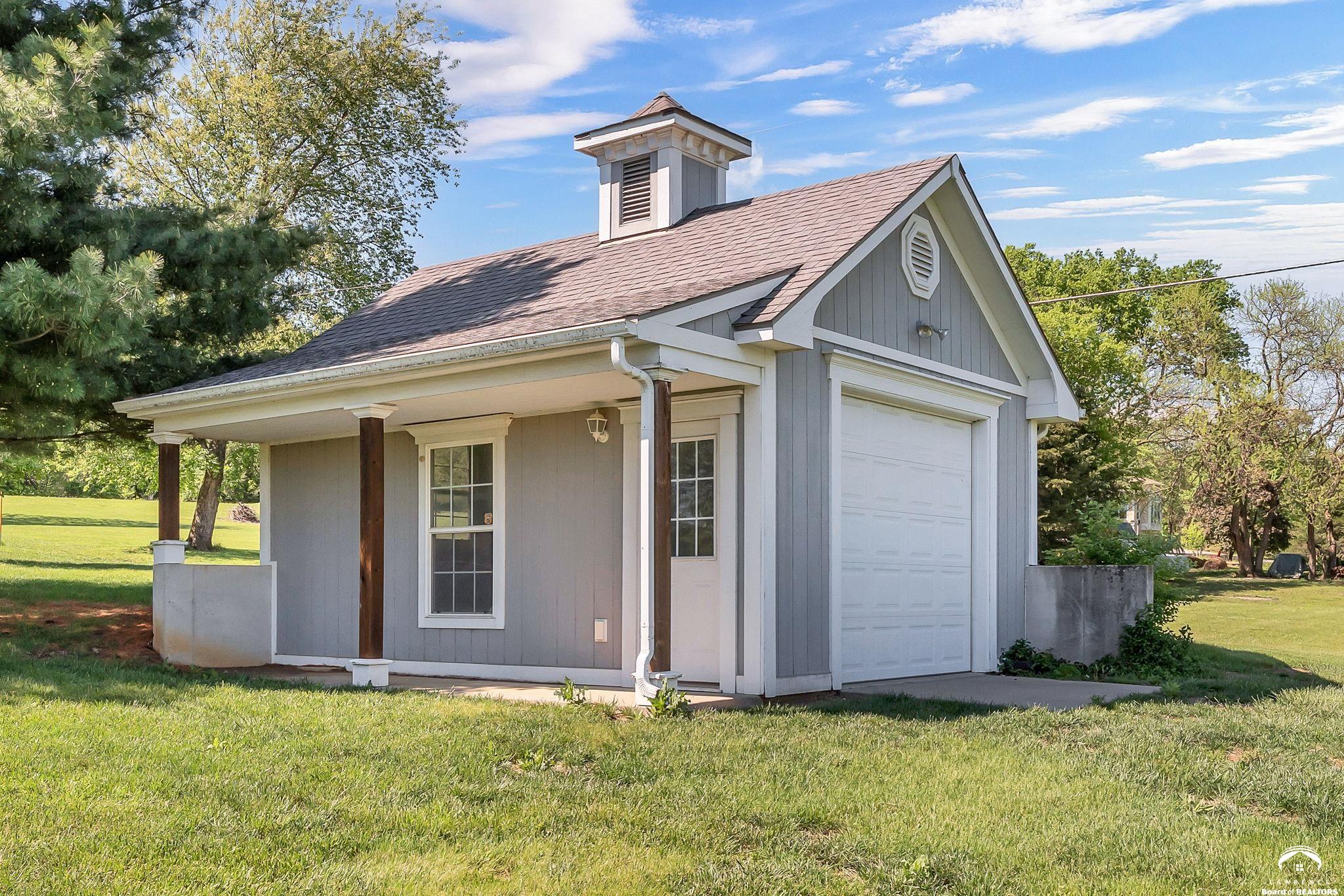 928 East 1279th Road Lawrence, KS 66047 - Photo 76 of 81