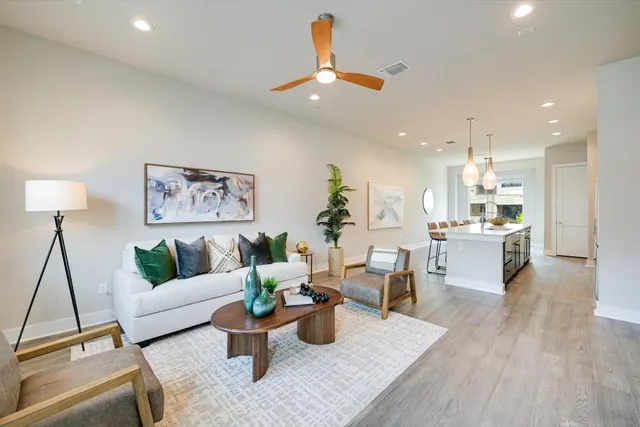 $898,000 | 4402 Authentic Drive, Unit 69, Austin, TX 78731