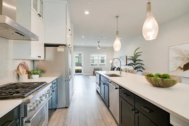 $898,000 | 4402 Authentic Drive, Unit 69, Austin, TX 78731