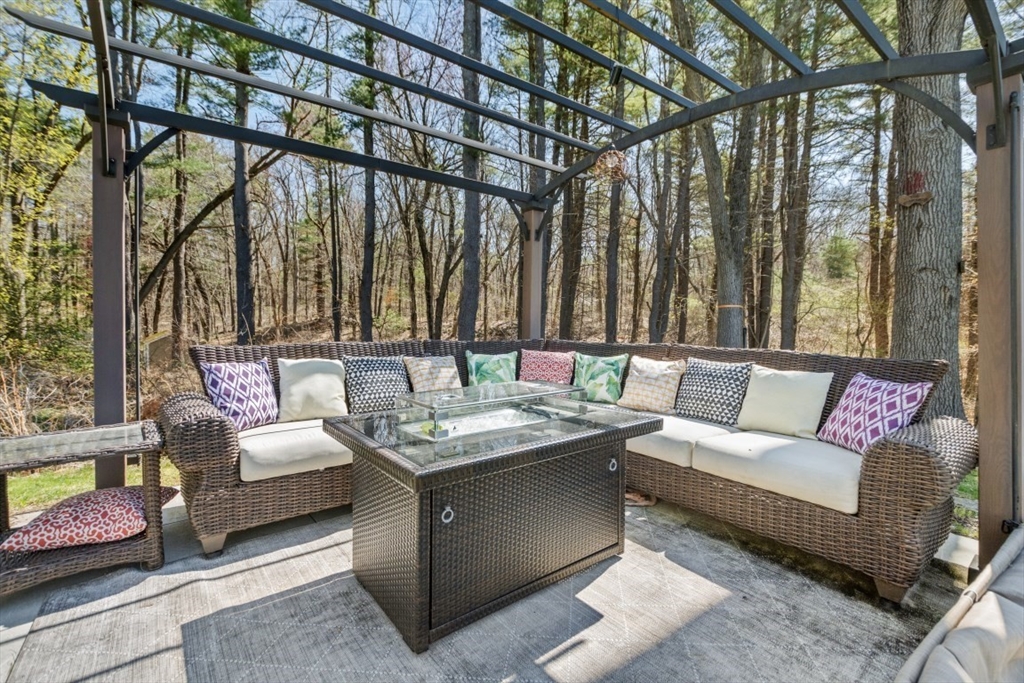 154 Topsfield Road Boxford, MA 01921 - Photo 22 of 39