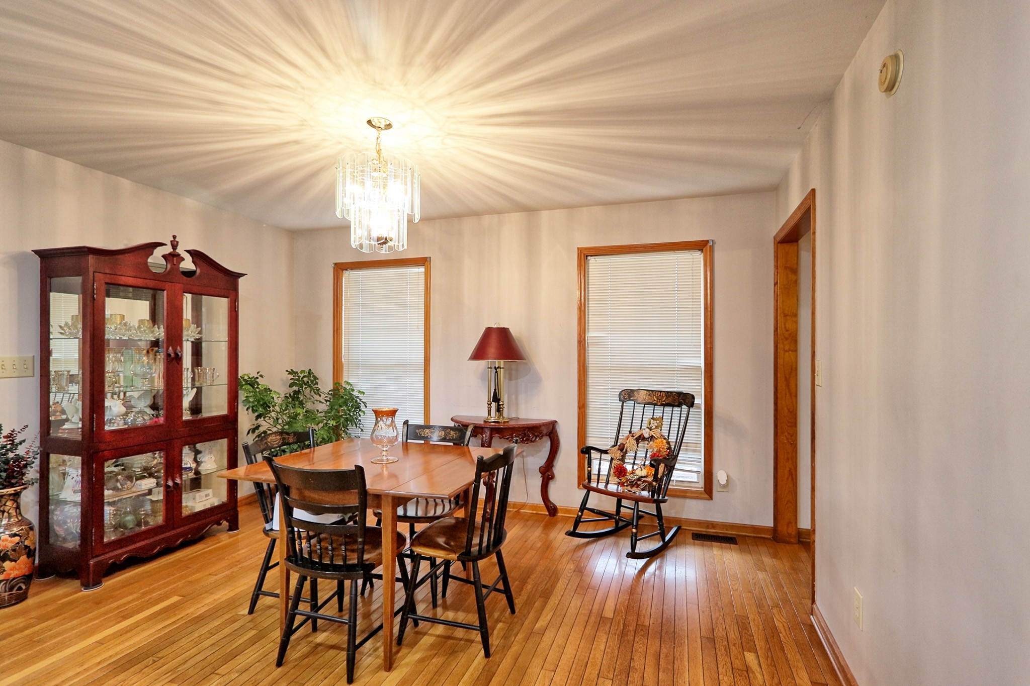 809 Nathan Drive Columbia, TN 38401 - Photo 20 of 41 a dining room with furniture window and wooden floor