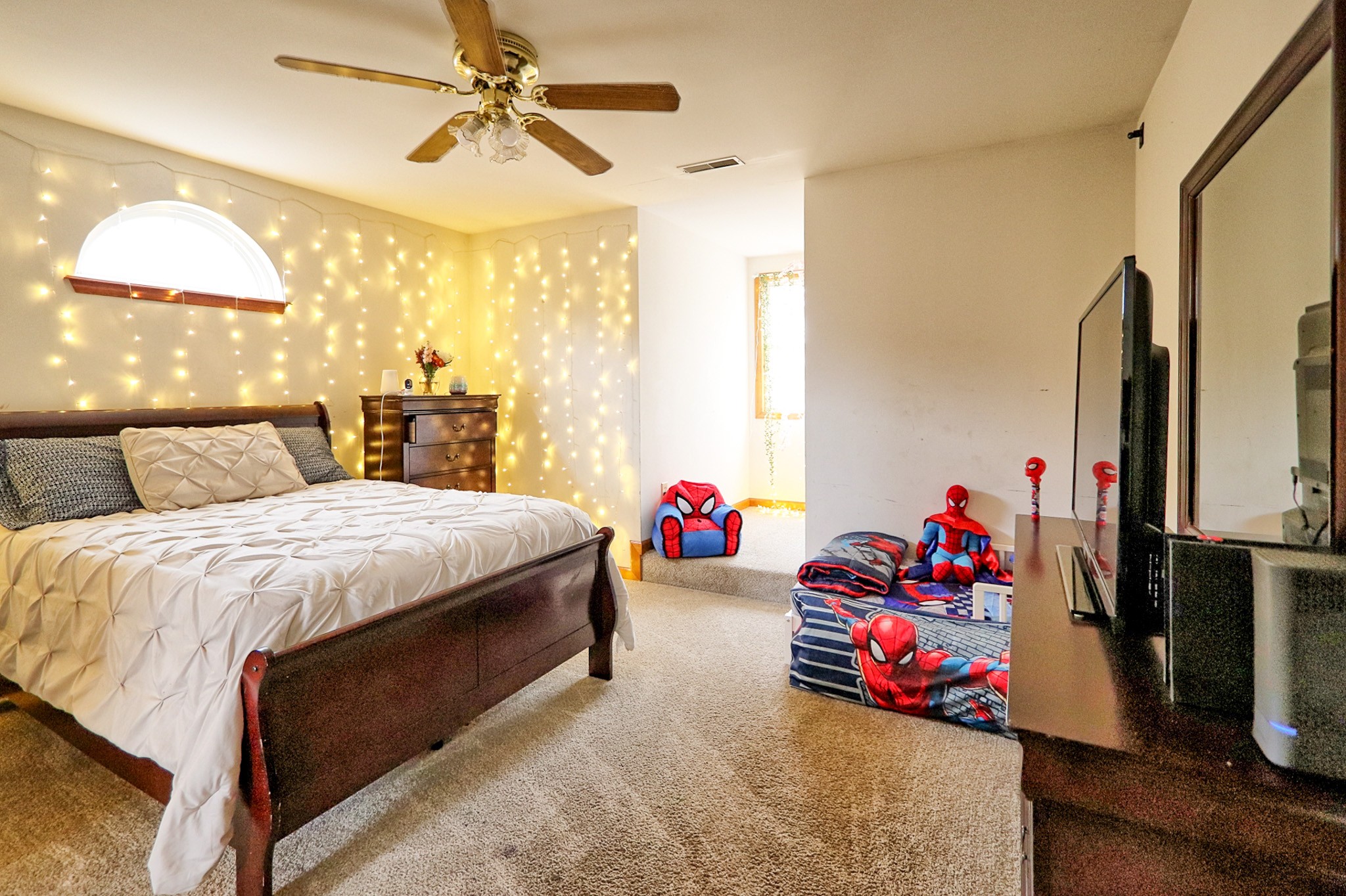 809 Nathan Drive Columbia, TN 38401 - Photo 31 of 41 a bedroom with a bed closet and a window