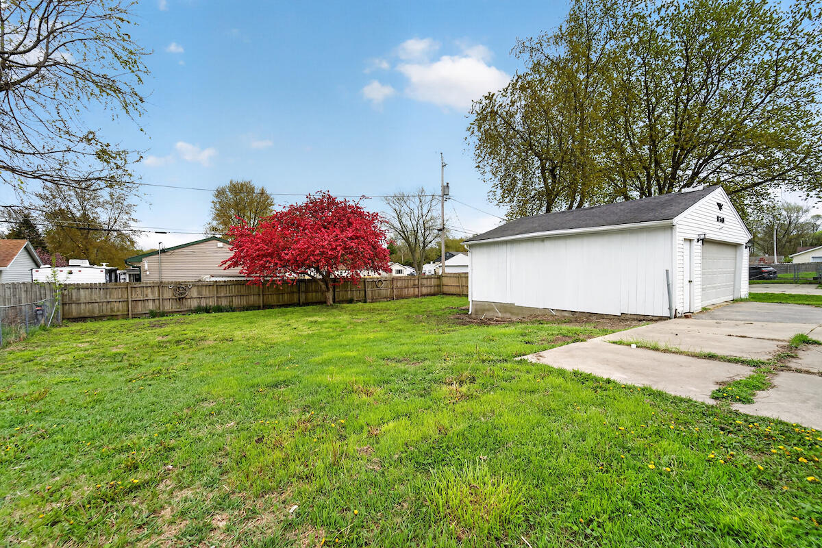 11301 11th Avenue Pleasant Prairie, WI 53158 - Photo 22 of 30 DSC09376
