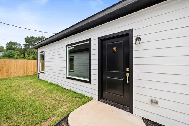 a view of backyard of house