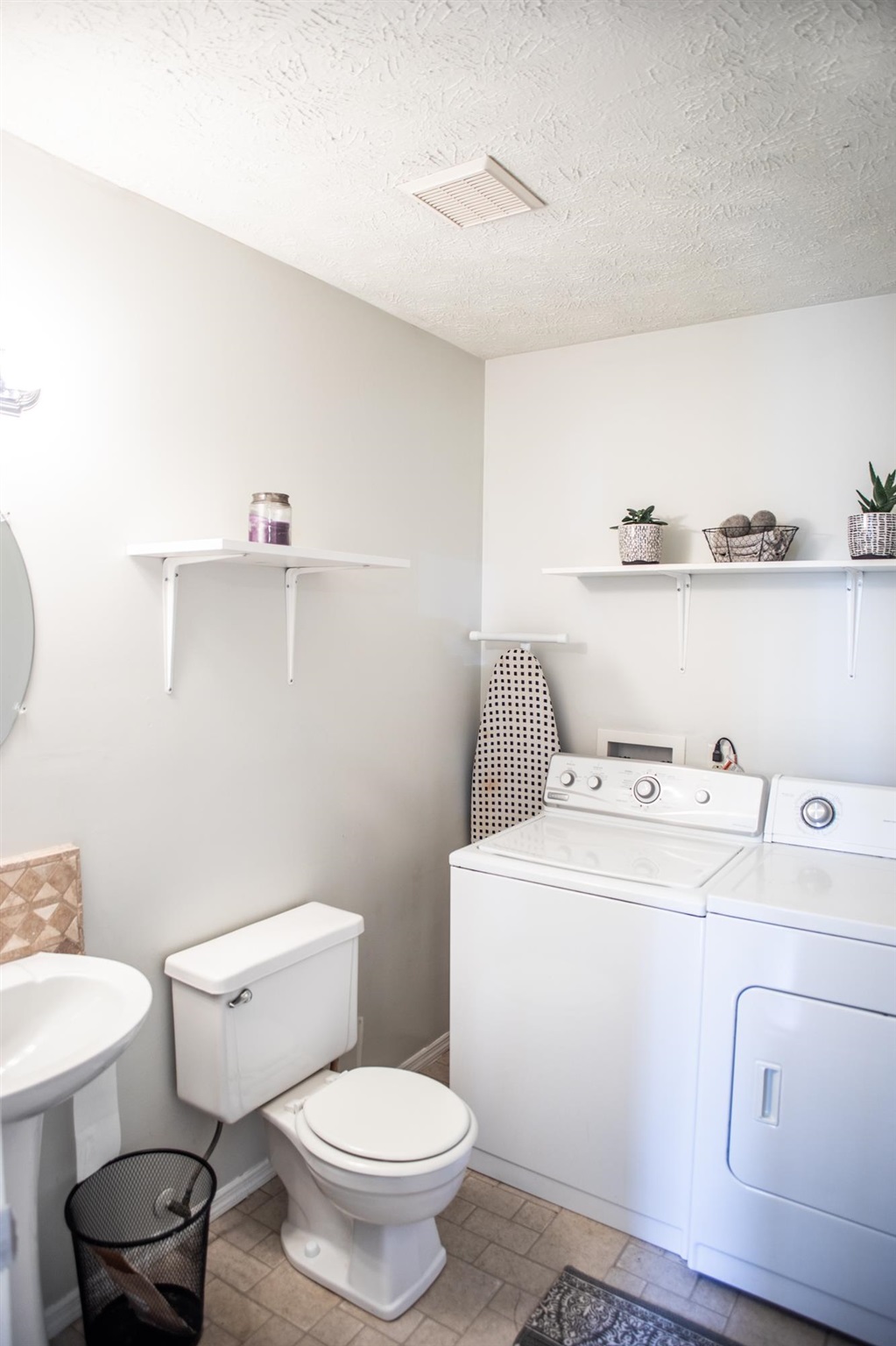 3431 North Stoneycrest Road Bloomington, IN 47404 - Photo 19 of 28 Gallery Image 19