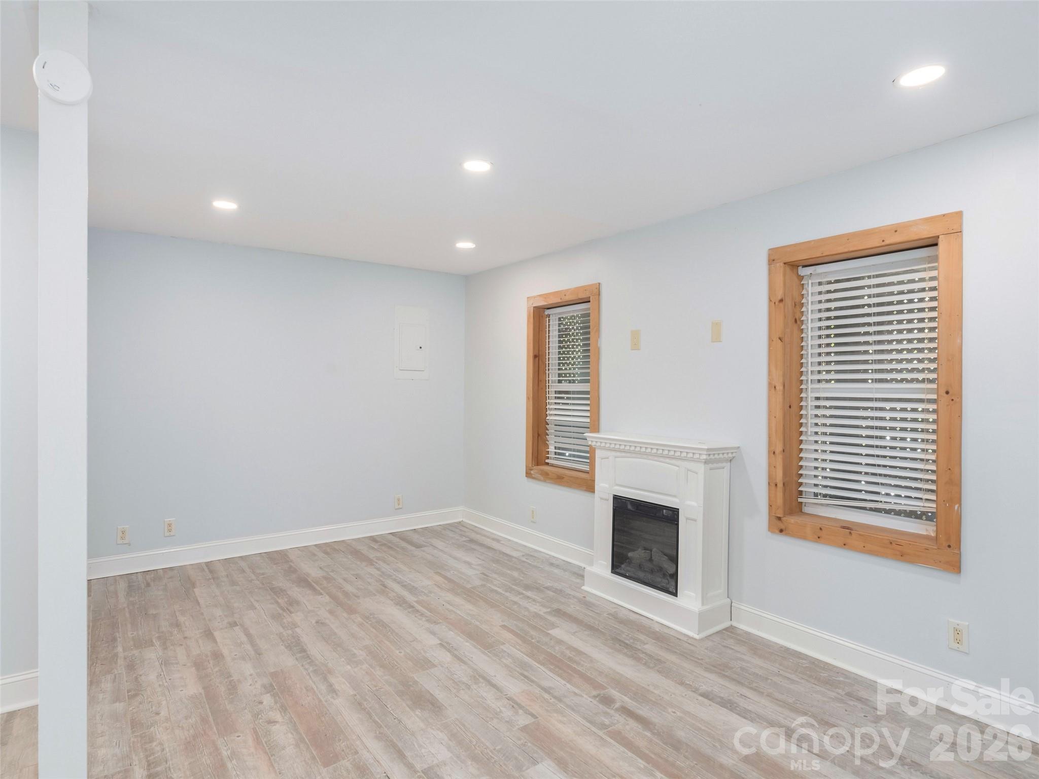 55 Round Top Road Waynesville, NC 28785 - Photo 20 of 36 Gallery Image 20