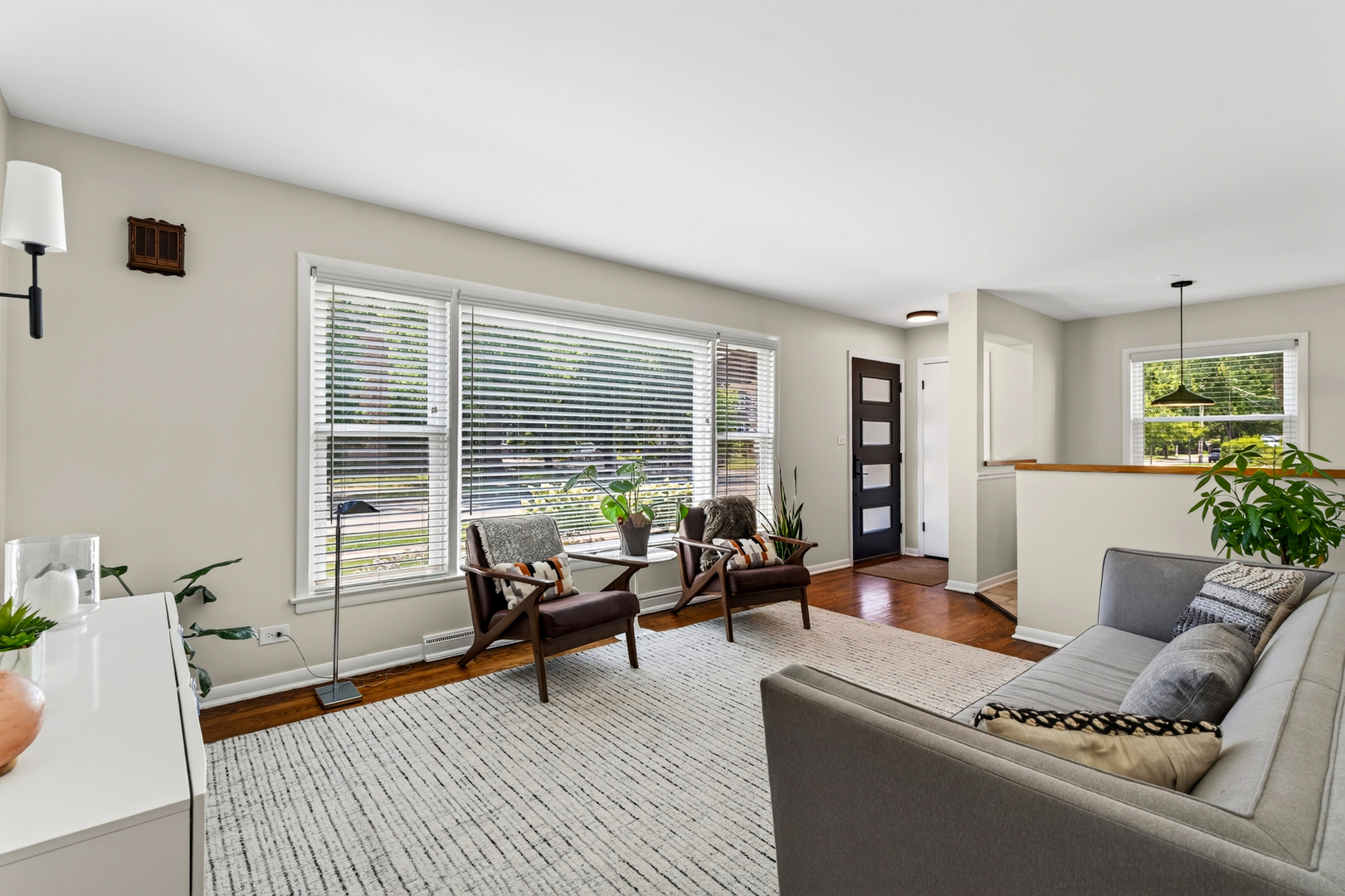 1050 Cedar Street Park Ridge, IL 60068 - Photo 3 of 56 Gallery Image 3