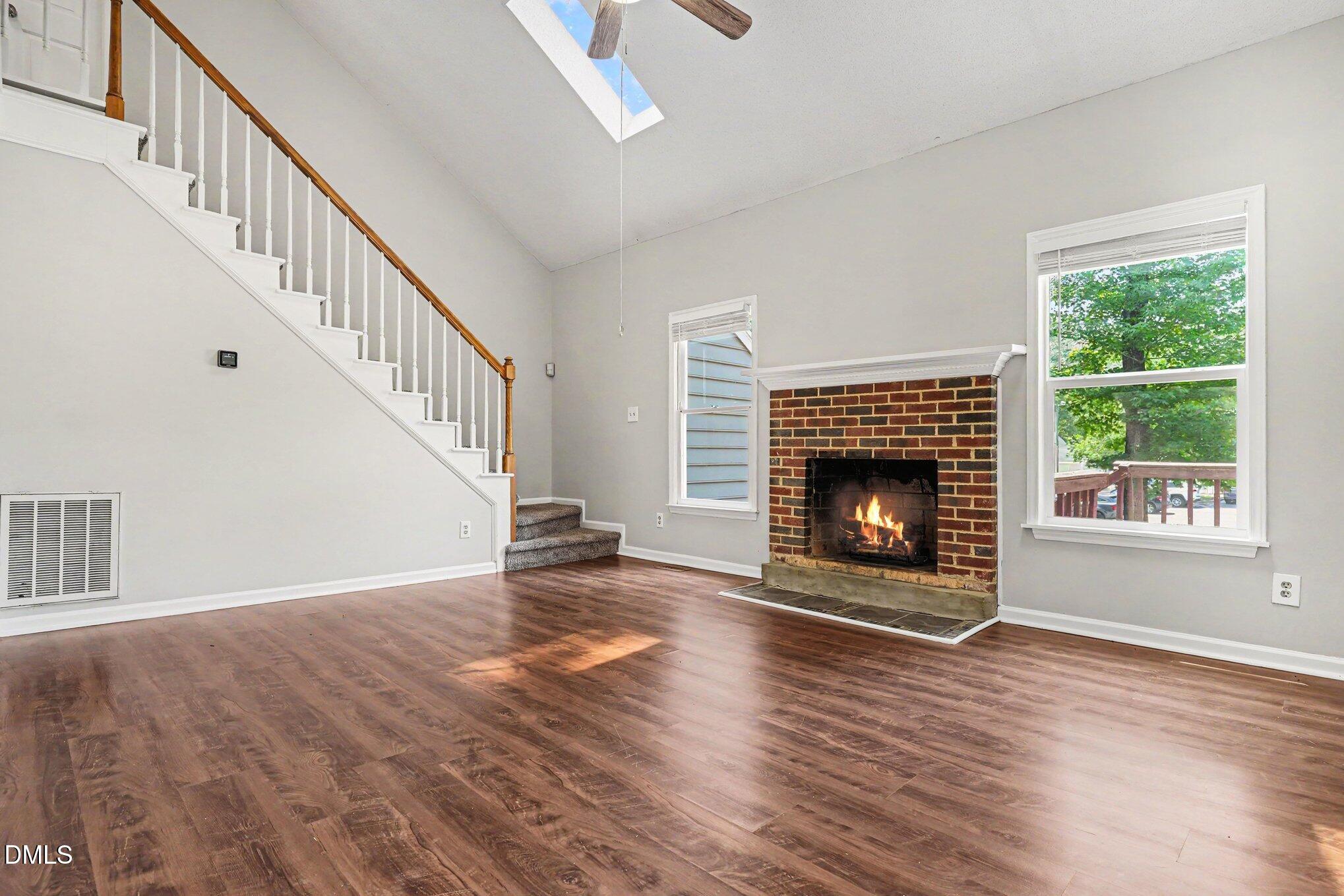 4504 Emmit Drive Raleigh, NC 27604 - Photo 5 of 25 005_file_7287