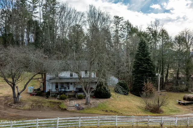 $699,900 | 517 Mill Creek Road, Mountain City, TN 37683