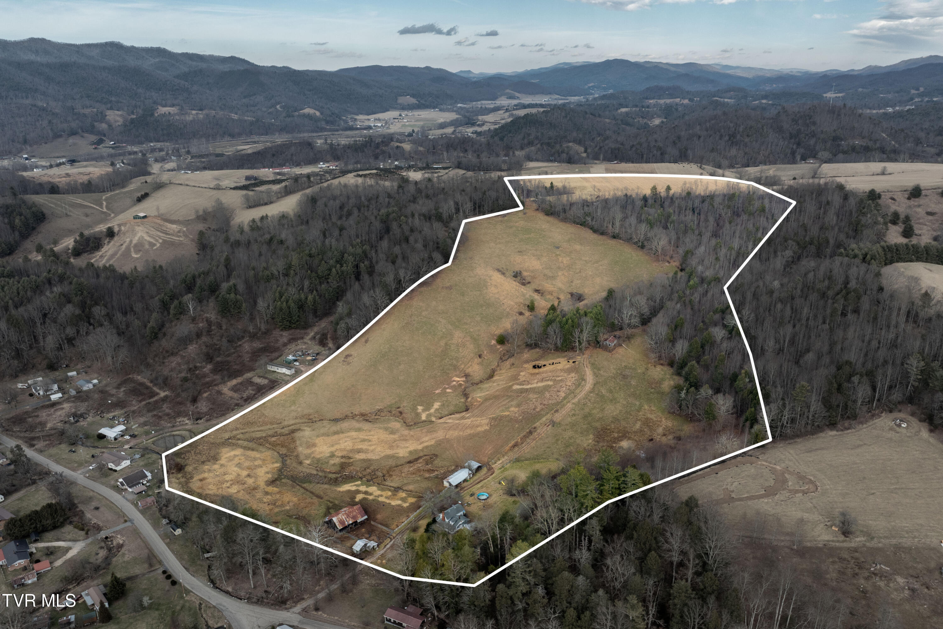 517 Mill Creek Road Mountain City, TN 37683 - Photo 35 of 35 517 Mill Creek Road (1 of 38)